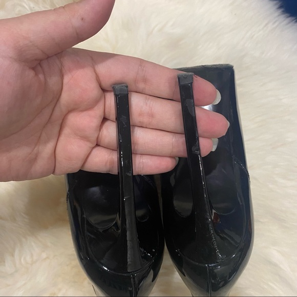 Saint Laurent Paris Booties - Picture 4 of 7